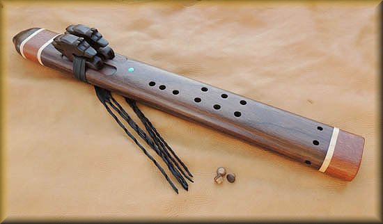 double_flute_wolf-0001.jpg (24059 bytes)