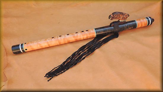 Golden_Eagle_Flute_collector-5.jpg (22800 bytes)
