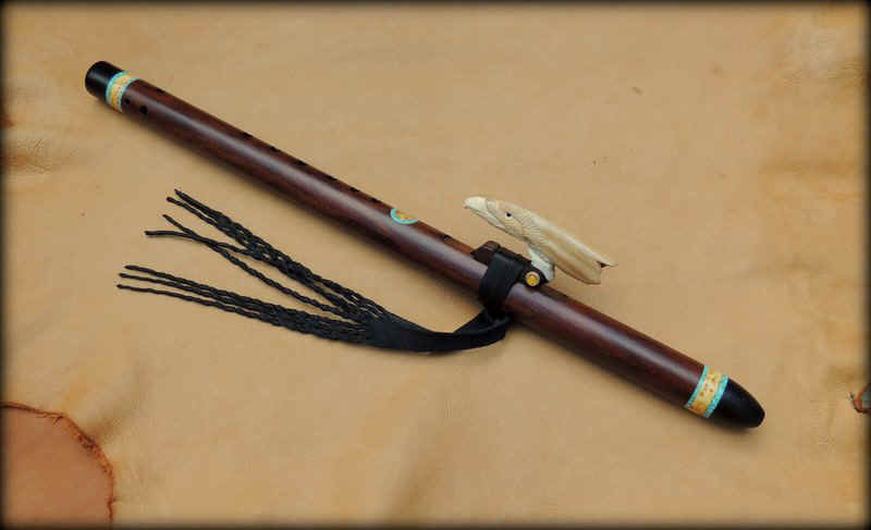 ancient-kauri-wood-flute-walrus-ivory-10.jpg (57523 bytes)