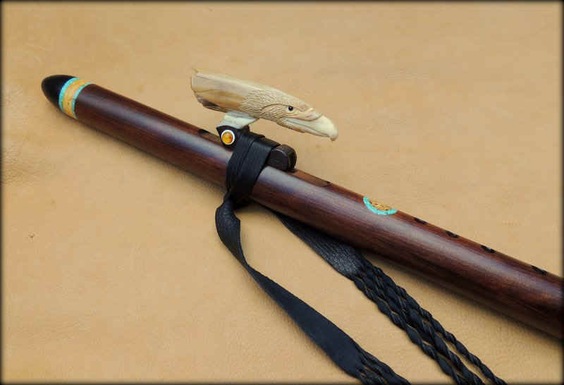 ancient-kauri-wood-flute-walrus-ivory-2.jpg (71387 bytes)
