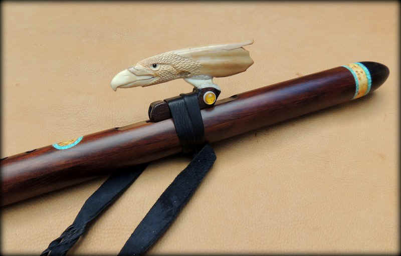 ancient-kauri-wood-flute-walrus-ivory-8.jpg (70877 bytes)