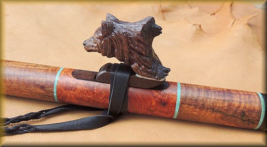 black_wolf_flute_0007.jpg (33656 bytes)