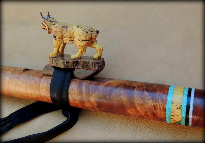 bobcat-sculpture-carving-flute-0000001.JPG (87591 bytes)