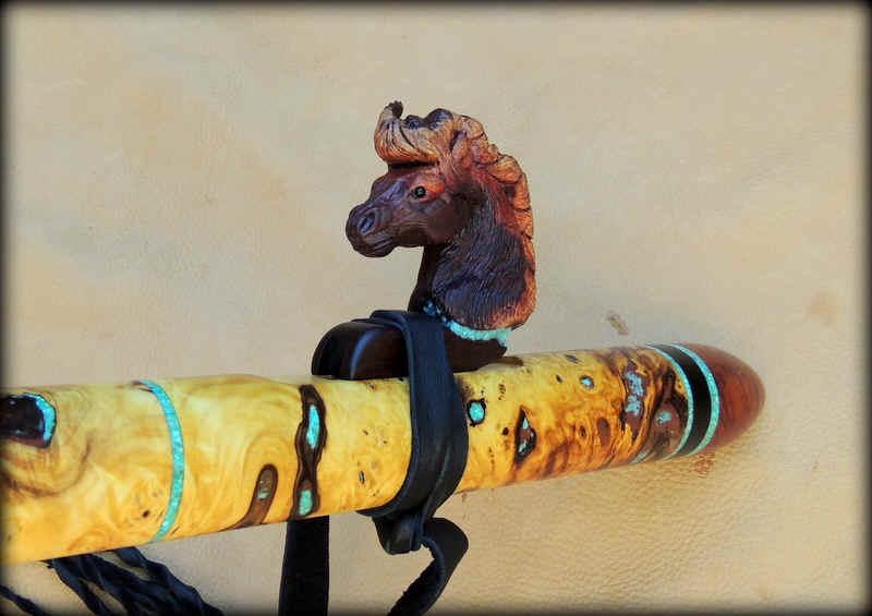 buckeye-burl-carved-horse-flute-00014.jpg (270490 bytes)