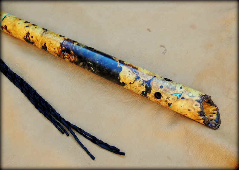 buckeye-burl-carved-horse-flute-0009.jpg (293474 bytes)