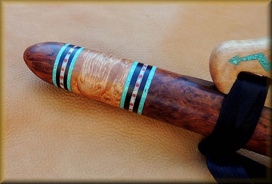 burl-buffalo-inlay-flute-0007.jpg (38009 bytes)