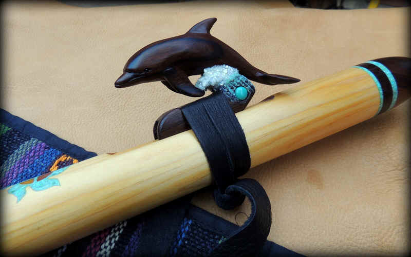 desert-ironwood-dolphin-flute-cedar-002.jpg (245772 bytes)