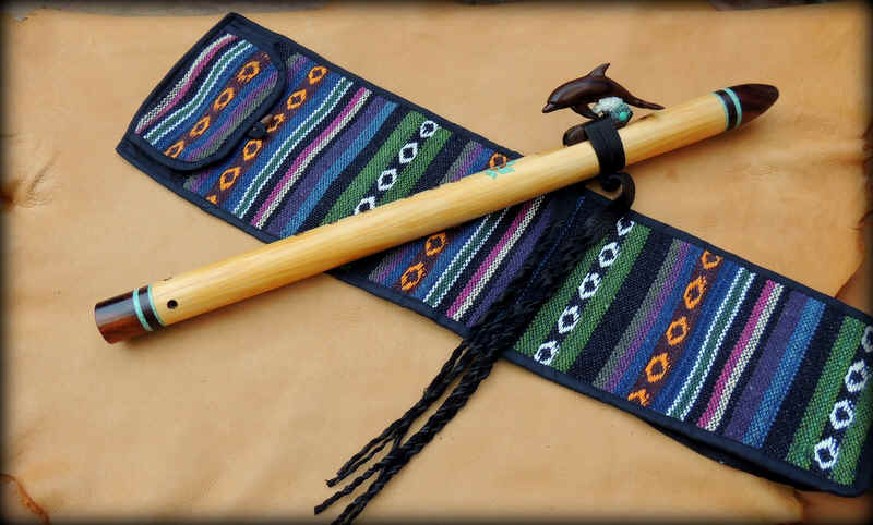 desert-ironwood-dolphin-flute-cedar-004.jpg (252760 bytes)