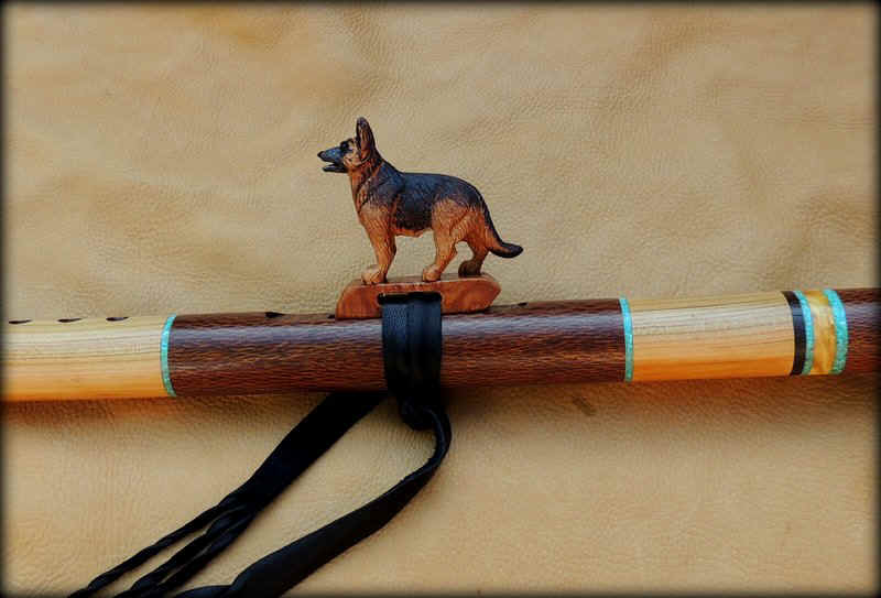 german_shepherd_flute-0012.JPG (90104 bytes)