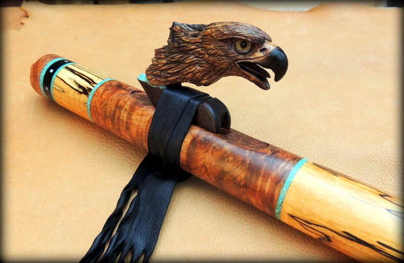 golden-Eagle-carved-inlay-burl-flute-00004.JPG (97267 bytes)