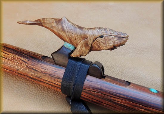 hawaiian_koa_flute_humpback-whale-02.jpg (41697 bytes)