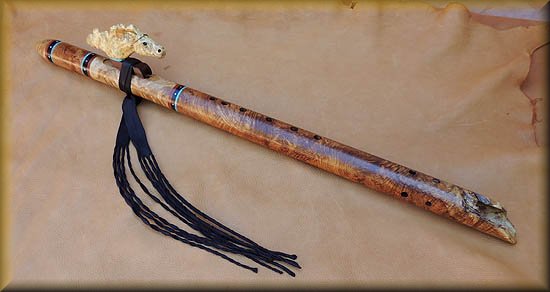honduran-rosewood-burl-flute-running-horse-28.jpg (24830 bytes)
