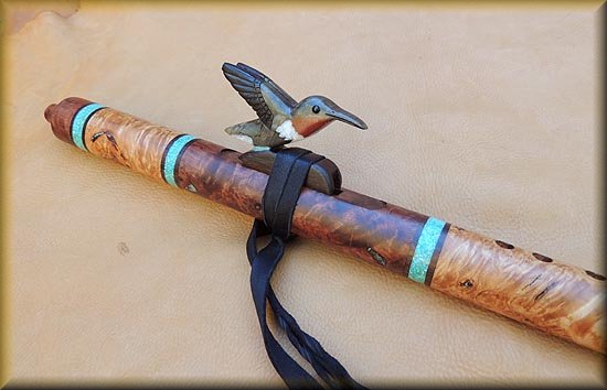 humminbird-flute-0000000013.jpg (34541 bytes)