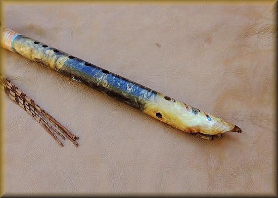 hummingbird_burl-inlay5.jpg (34762 bytes)