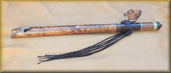 kodiak_bear_sculpture_burl_birdseye_maple_flute-12.jpg (19842 bytes)