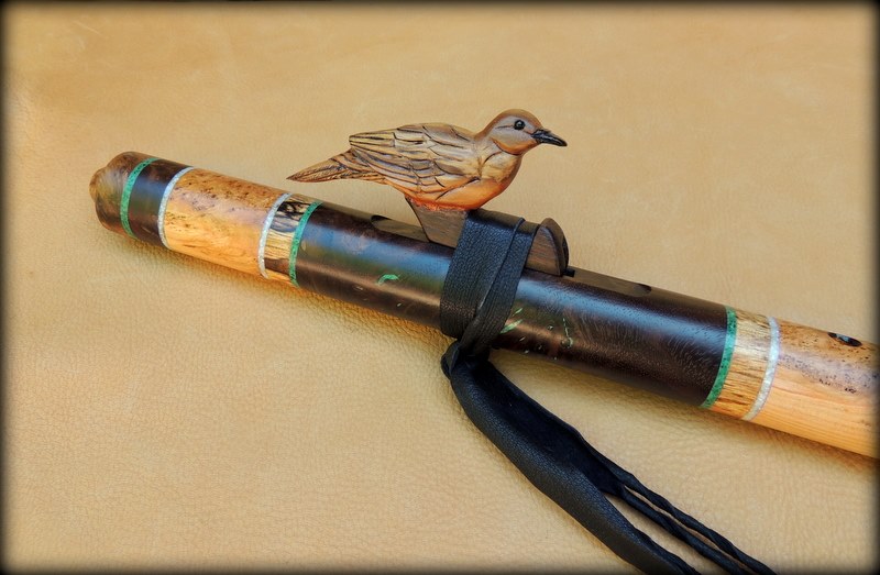 mourning-dove-carved-cherry-burl-flute-3.jpg (80707 bytes)