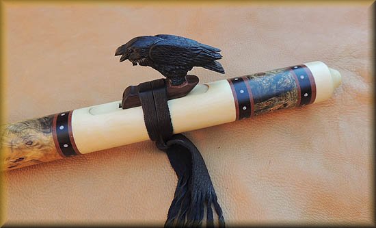 raven-flute-burl-e-minor3.jpg (30298 bytes)