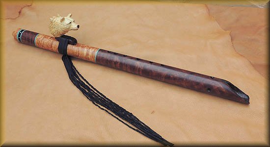 redwoodburl_white_spirit_bear_flute-1.jpg (25858 bytes)