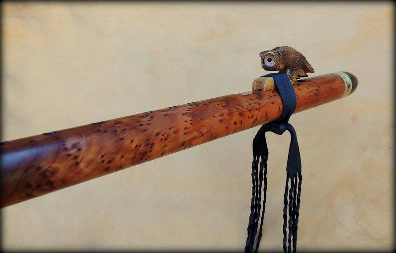 snowy-owl-redwood-burl-G-flute-07.jpg (38938 bytes)