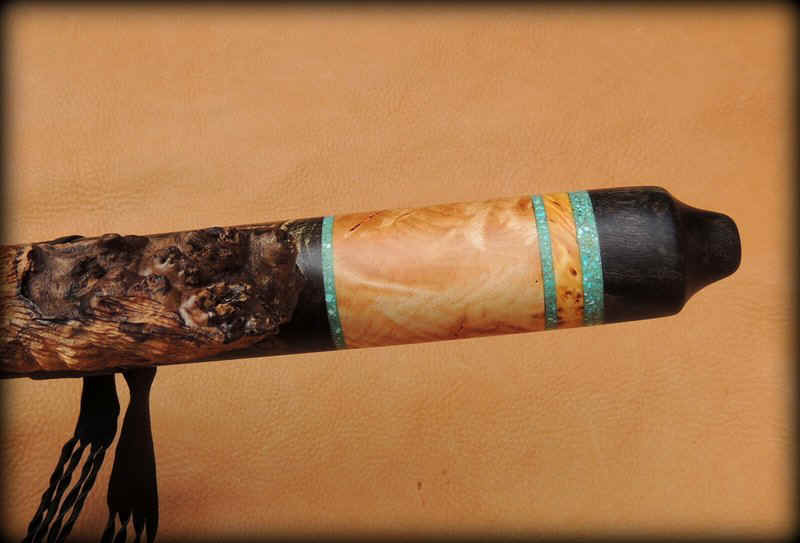 timber-wolf-carved-flute-inlay-g-minor-06.JPG (75859 bytes)