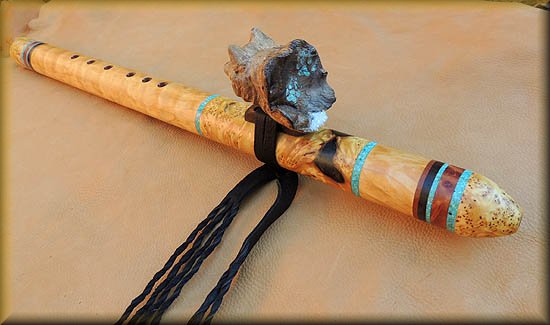 timber-wolf-flute2.jpg (31566 bytes)