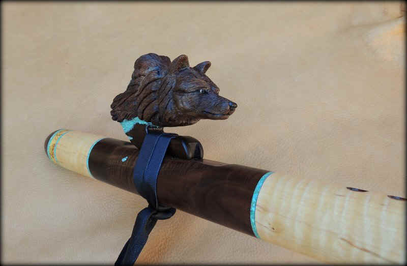 wolf-black-flute-inlay-carved-03.JPG (66116 bytes)
