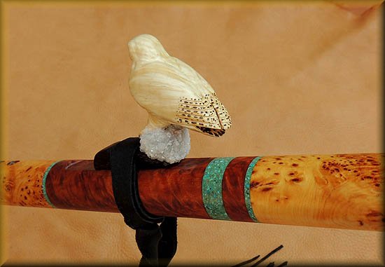 yellow-cedar-burl-snowy-owl-flute-02.jpg (30426 bytes)